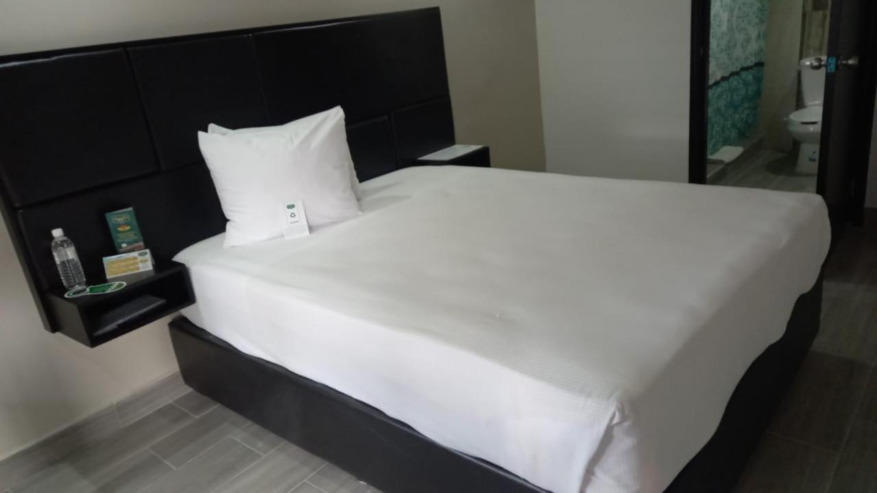 Hotel Siesta Real Mexicali Zewnętrze zdjęcie